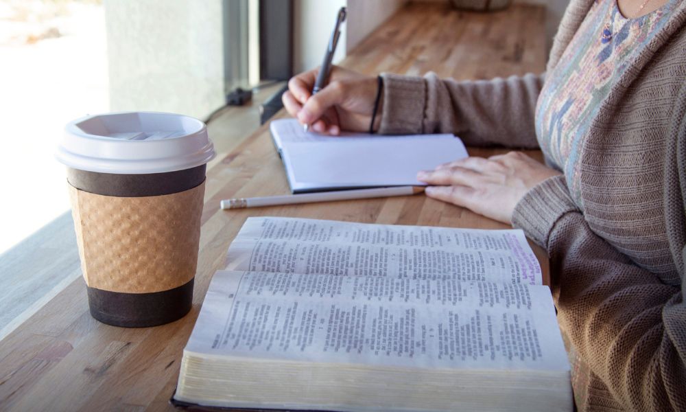 Why Study Bibles Are Great Resources for All Ages