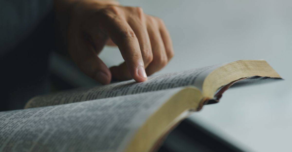 How To Create Your Own Bible Study Routine